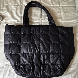 Lululemon Black Quilted Tote Bag 26L